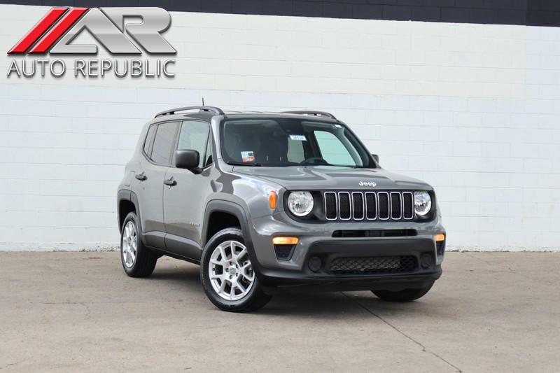 Jeep Renegade Vehicle Full-screen Gallery Image 01