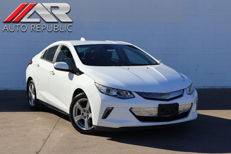 Chevrolet Volt Vehicle Full-screen Gallery Image 01