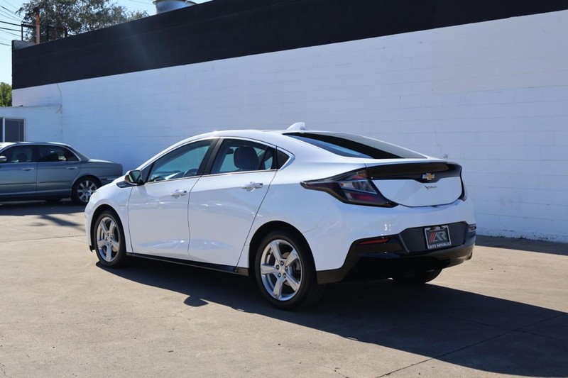 Chevrolet Volt Vehicle Full-screen Gallery Image 10