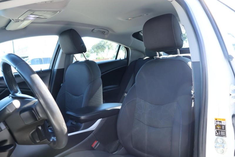 Chevrolet Volt Vehicle Full-screen Gallery Image 19