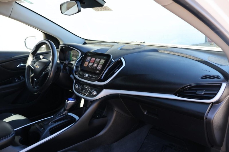 Chevrolet Volt Vehicle Full-screen Gallery Image 21