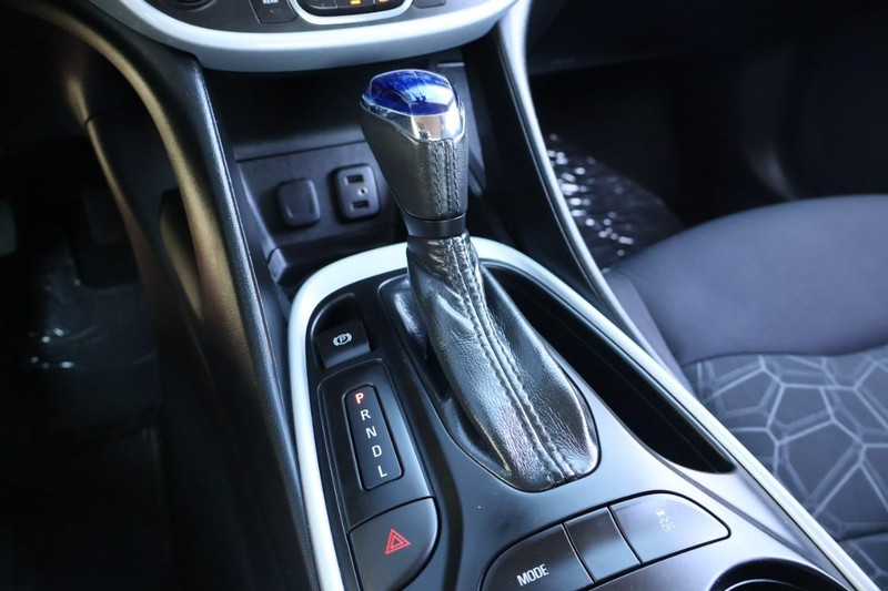 Chevrolet Volt Vehicle Full-screen Gallery Image 35