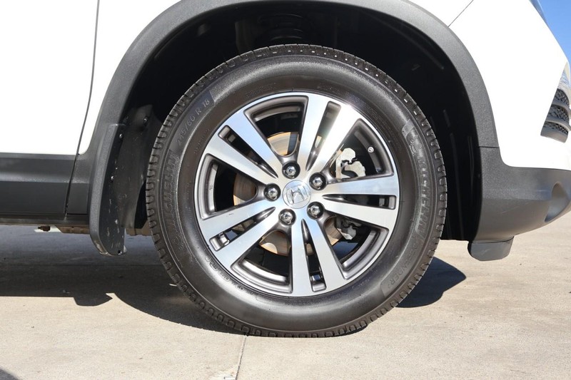 Honda Pilot Vehicle Full-screen Gallery Image 14