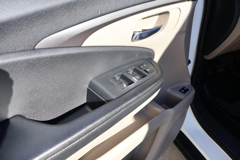 Honda Pilot Vehicle Full-screen Gallery Image 16