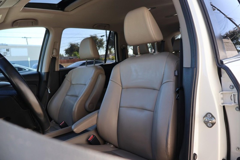 Honda Pilot Vehicle Full-screen Gallery Image 19