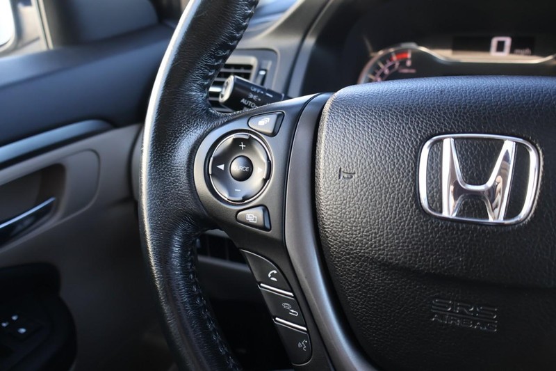 Honda Pilot Vehicle Full-screen Gallery Image 29