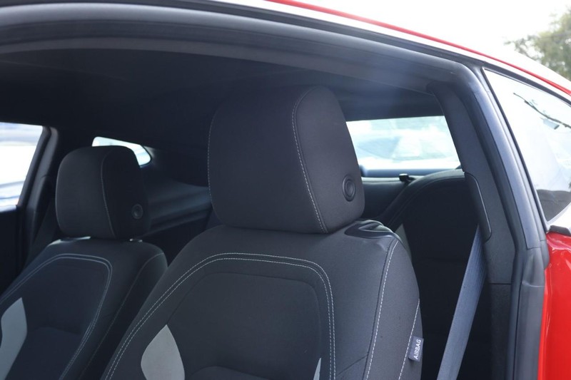 Chevrolet Camaro Vehicle Full-screen Gallery Image 20