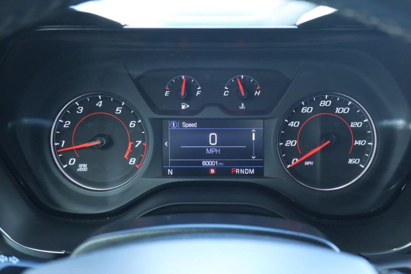 Chevrolet Camaro Vehicle Full-screen Gallery Image 28