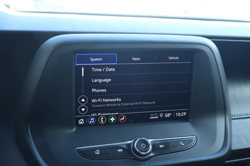 Chevrolet Camaro Vehicle Full-screen Gallery Image 32