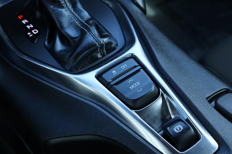 Chevrolet Camaro Vehicle Full-screen Gallery Image 36