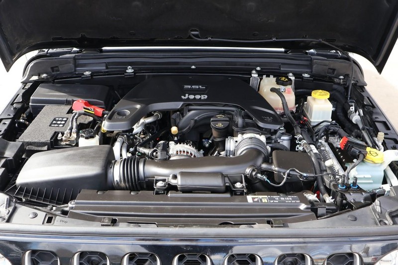 Jeep Gladiator Vehicle Full-screen Gallery Image 14