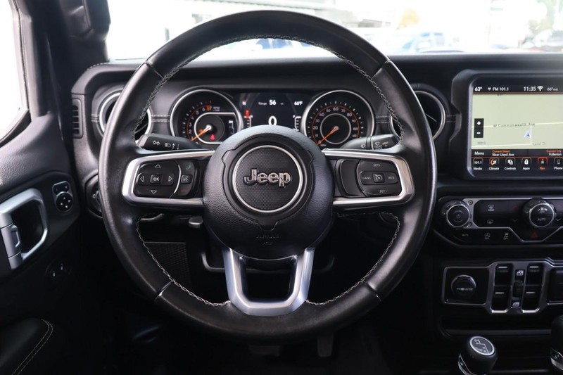 Jeep Gladiator Vehicle Full-screen Gallery Image 29