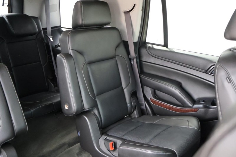 GMC Yukon Vehicle Full-screen Gallery Image 25