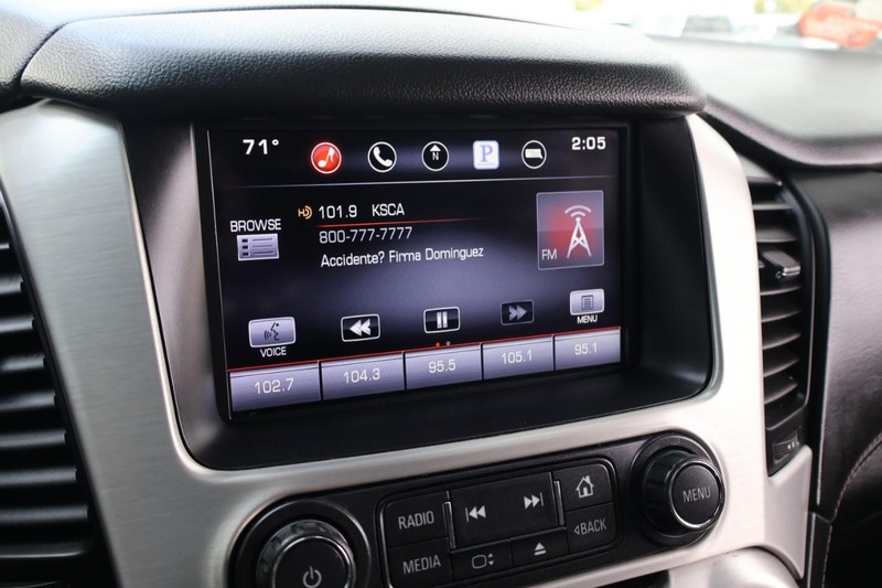 GMC Yukon Vehicle Full-screen Gallery Image 36