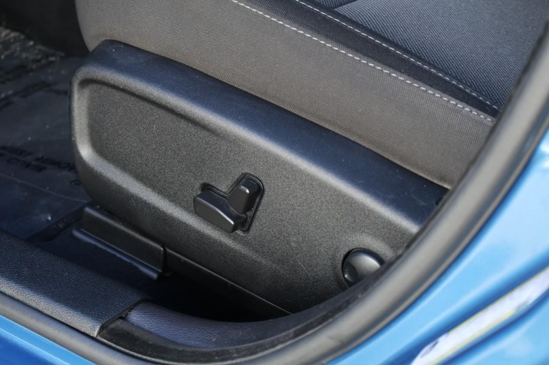 Dodge Charger Vehicle Full-screen Gallery Image 18