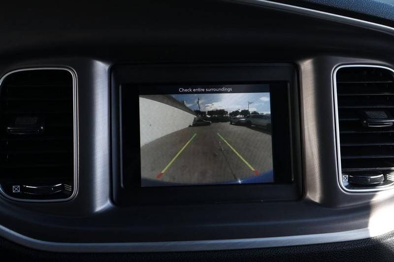 Dodge Charger Vehicle Full-screen Gallery Image 32