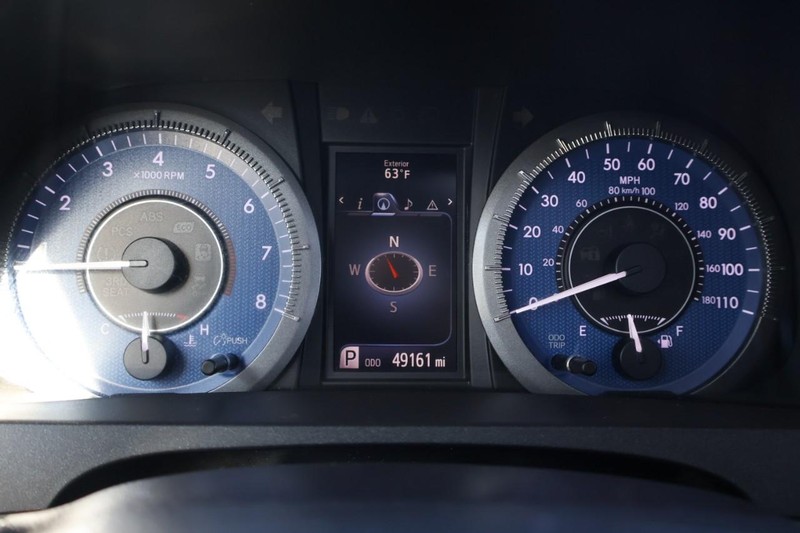 Toyota Sienna Vehicle Full-screen Gallery Image 31