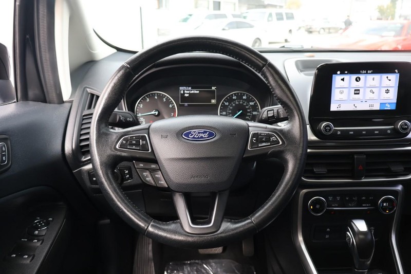 Ford EcoSport Vehicle Full-screen Gallery Image 25