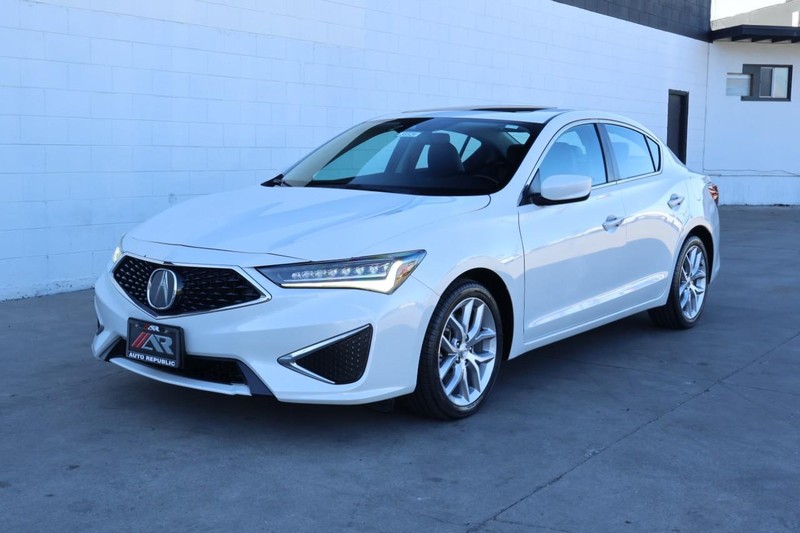 Acura ILX Vehicle Full-screen Gallery Image 12