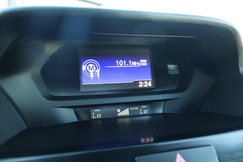 Acura ILX Vehicle Full-screen Gallery Image 31