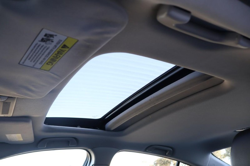 Acura ILX Vehicle Full-screen Gallery Image 39