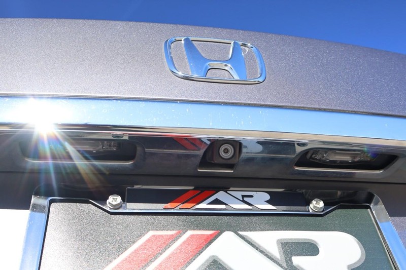 Honda Accord Sedan Vehicle Full-screen Gallery Image 08