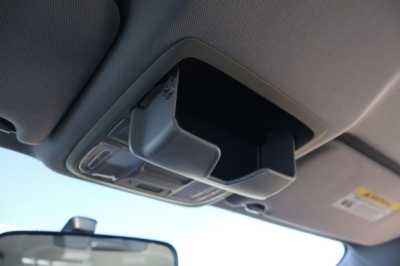 Honda Accord Sedan Vehicle Full-screen Gallery Image 39