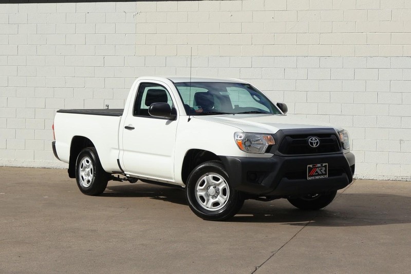 Toyota Tacoma Vehicle Full-screen Gallery Image 02