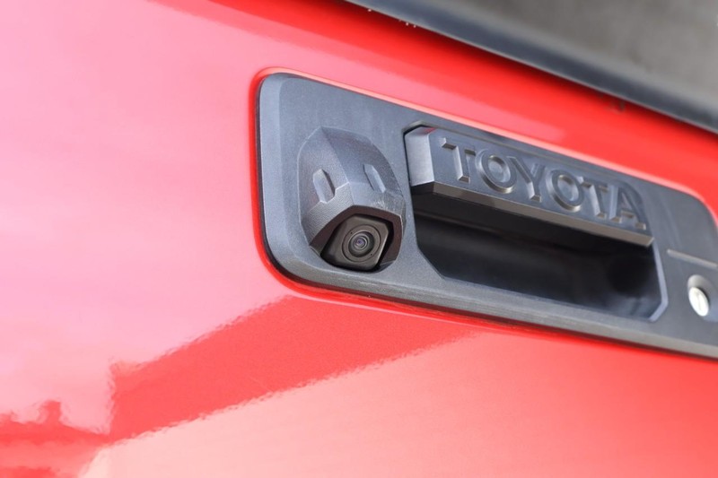 Toyota Tundra Vehicle Full-screen Gallery Image 08