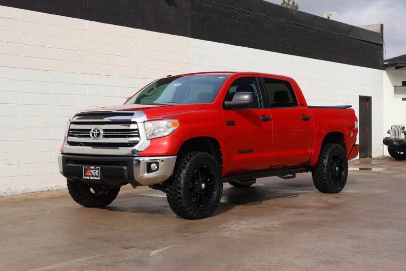 Toyota Tundra Vehicle Full-screen Gallery Image 13