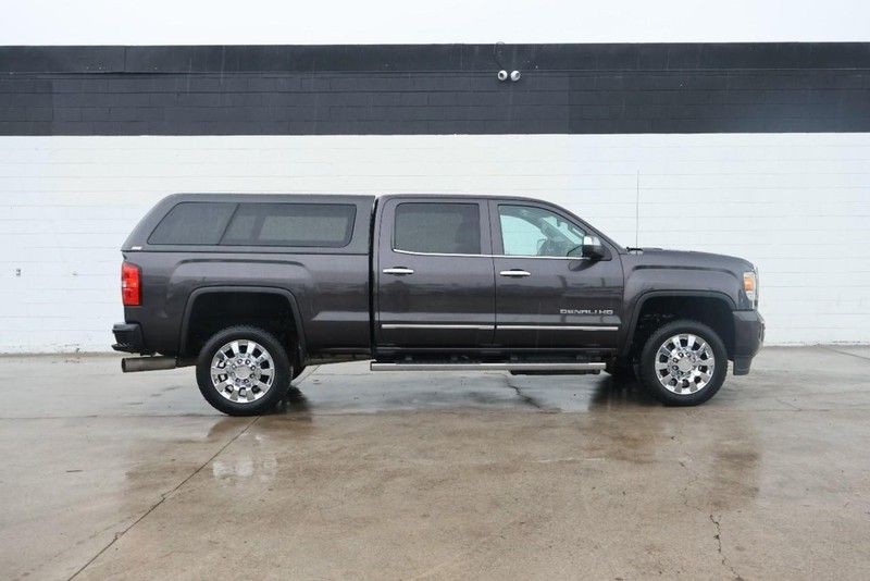 GMC Sierra 2500HD Vehicle Full-screen Gallery Image 04