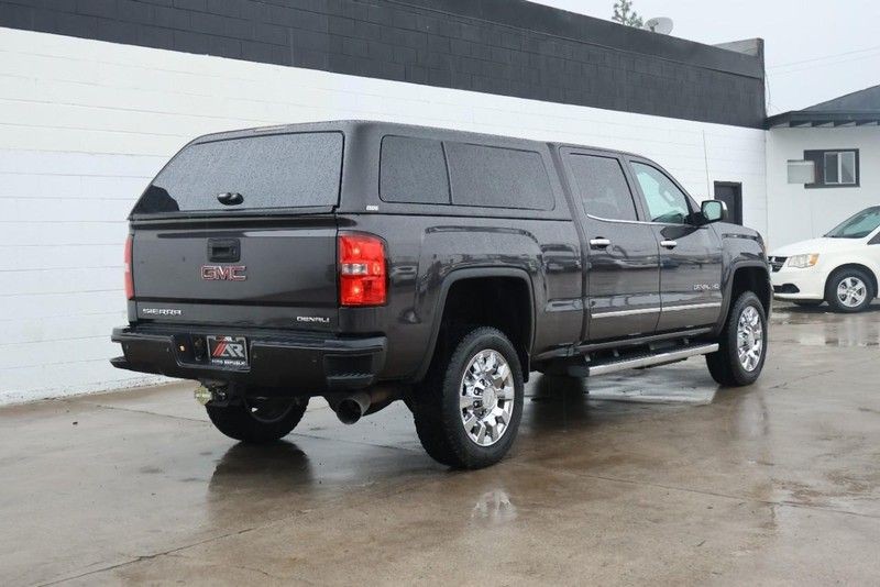 GMC Sierra 2500HD Vehicle Full-screen Gallery Image 05