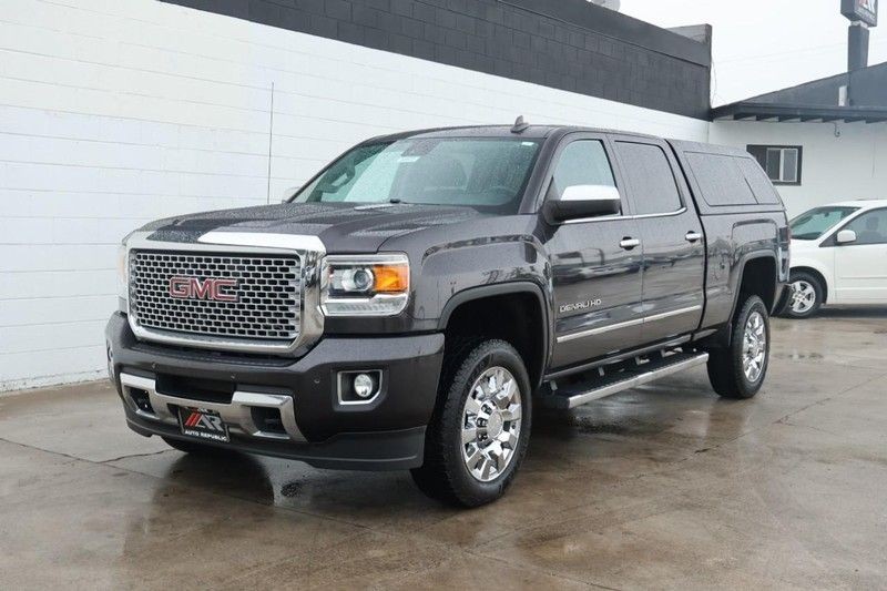 GMC Sierra 2500HD Vehicle Full-screen Gallery Image 11