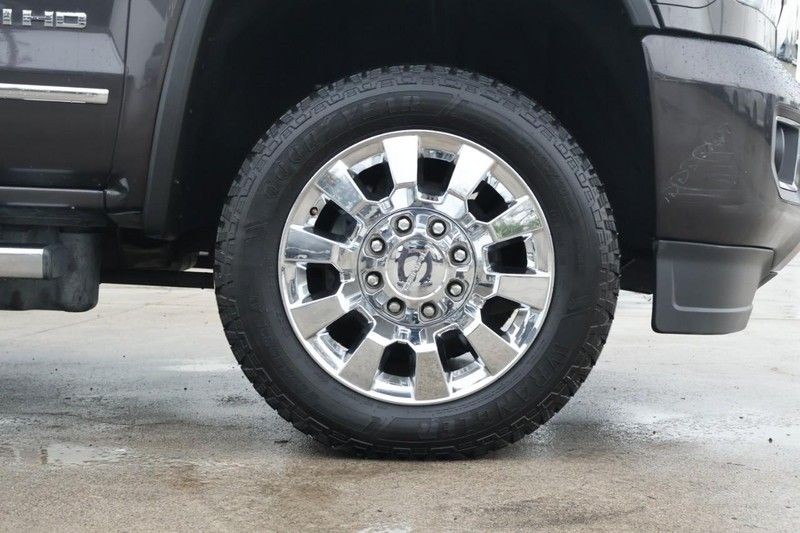 GMC Sierra 2500HD Vehicle Full-screen Gallery Image 13