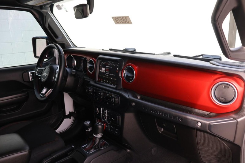 Jeep Wrangler Unlimited Vehicle Full-screen Gallery Image 21