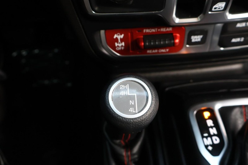 Jeep Wrangler Unlimited Vehicle Full-screen Gallery Image 36