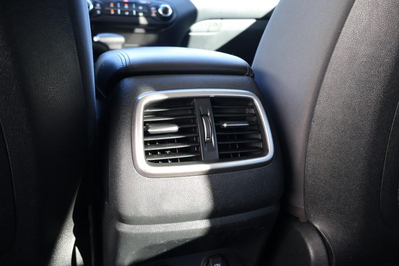 Kia Sorento Vehicle Full-screen Gallery Image 24