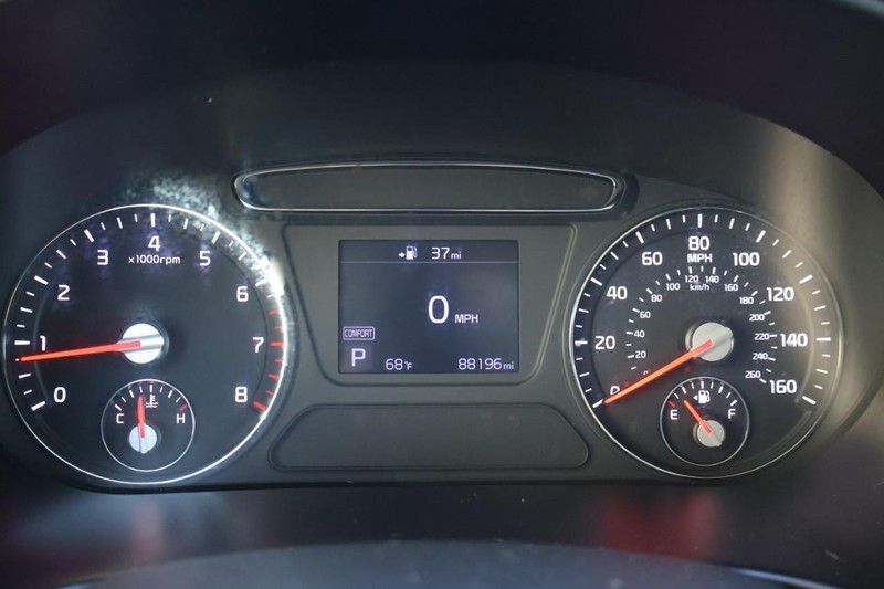 Kia Sorento Vehicle Full-screen Gallery Image 26