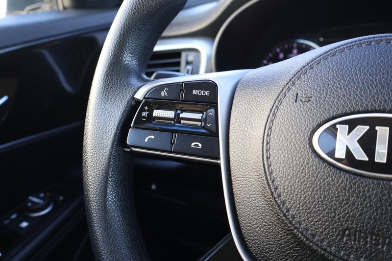 Kia Sorento Vehicle Full-screen Gallery Image 28