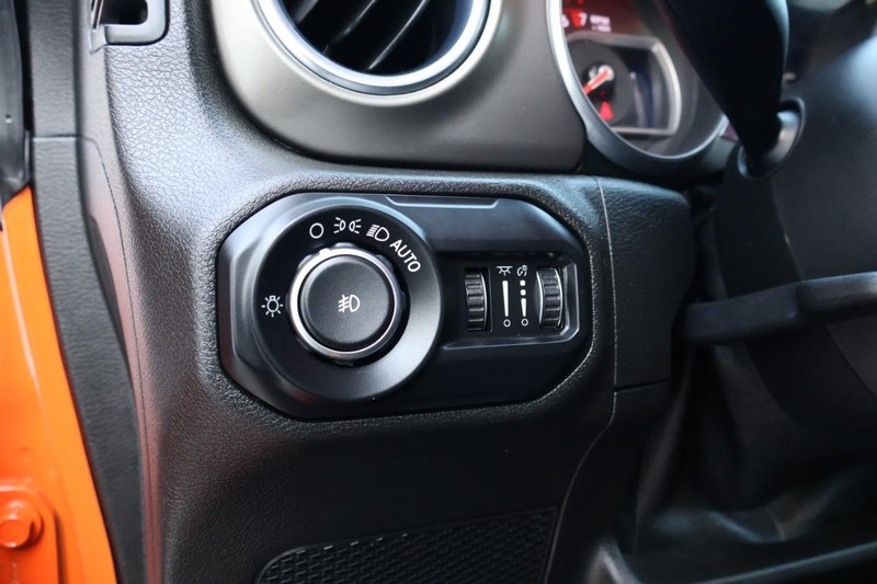 Jeep Wrangler Unlimited Vehicle Full-screen Gallery Image 20