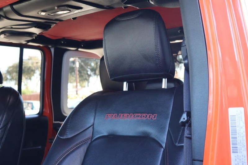 Jeep Wrangler Unlimited Vehicle Full-screen Gallery Image 22