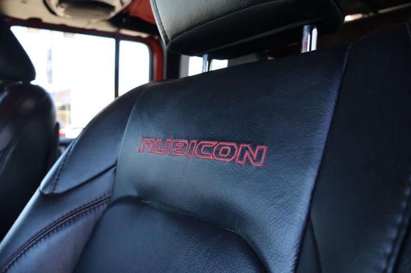 Jeep Wrangler Unlimited Vehicle Full-screen Gallery Image 23