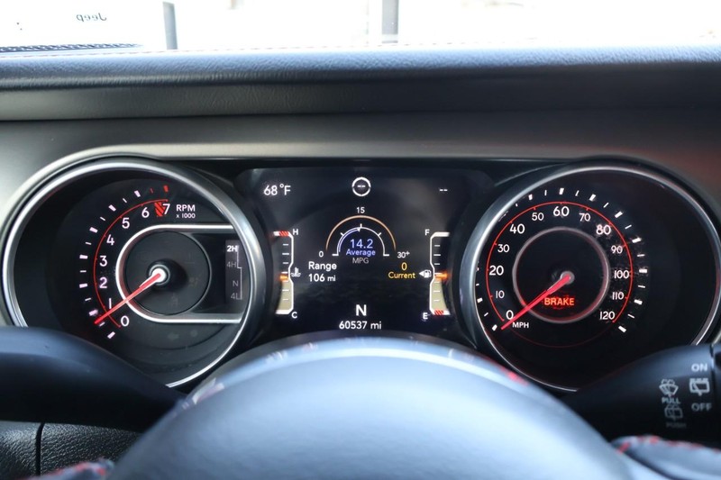 Jeep Wrangler Unlimited Vehicle Full-screen Gallery Image 30