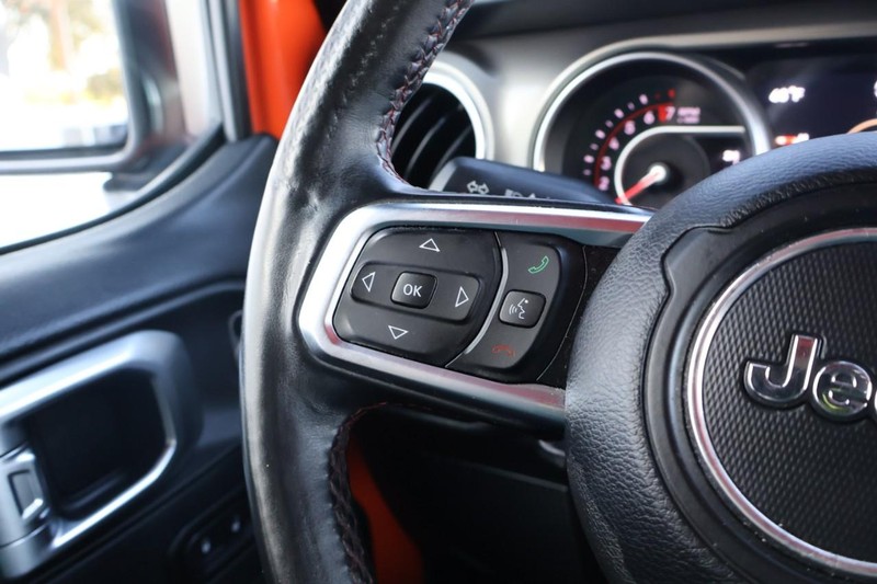 Jeep Wrangler Unlimited Vehicle Full-screen Gallery Image 32