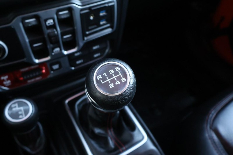 Jeep Wrangler Unlimited Vehicle Full-screen Gallery Image 41