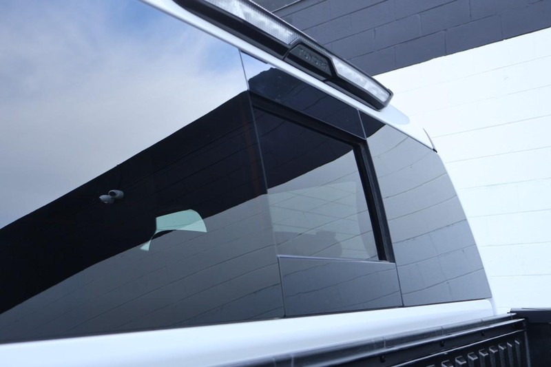 Toyota Tundra Vehicle Full-screen Gallery Image 10