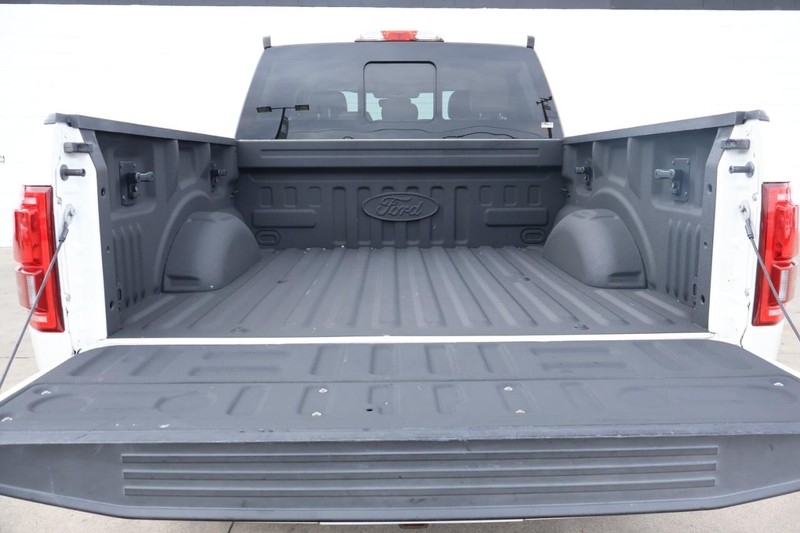 Ford F-150 Vehicle Full-screen Gallery Image 08