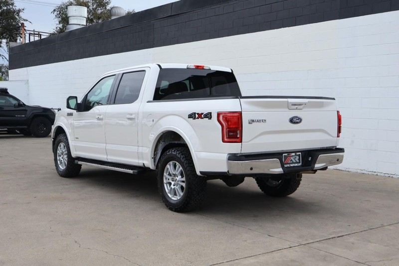 Ford F-150 Vehicle Full-screen Gallery Image 09
