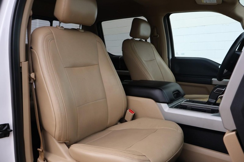 Ford F-150 Vehicle Full-screen Gallery Image 21