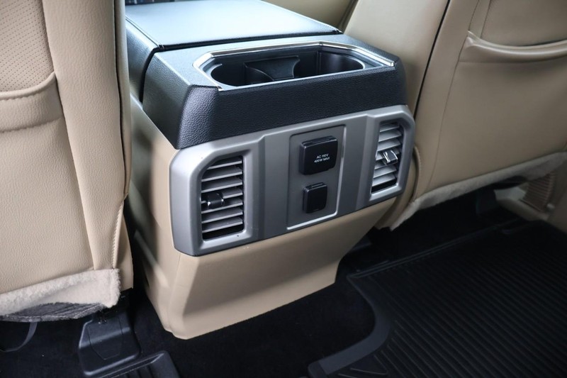 Ford F-150 Vehicle Full-screen Gallery Image 23